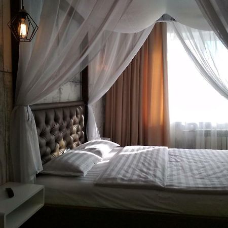 Loft - Interior Design Apartments Uralsk Dış mekan fotoğraf